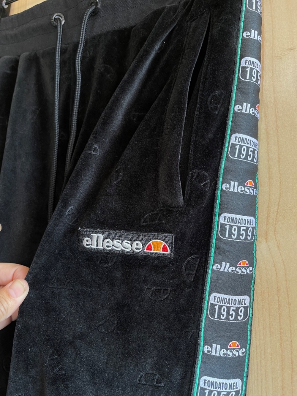 Rare Ellesse Black Velour Track Pants with Logo Patch Y2K - Picture 10 of 10